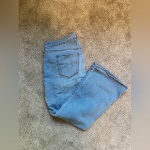 Old Navy High Waisted Wow Flare Jeans, Light Wash, 20